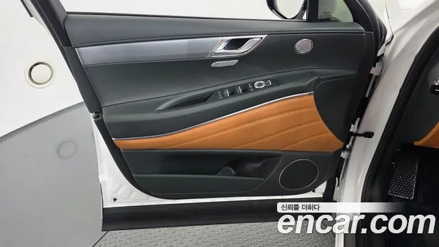 Genesis GV80 — Фото автомобиля 13