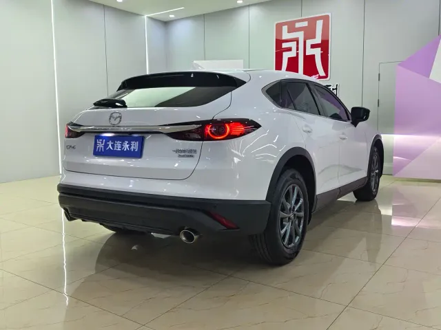 Mazda CX-4 — Фото автомобиля 4