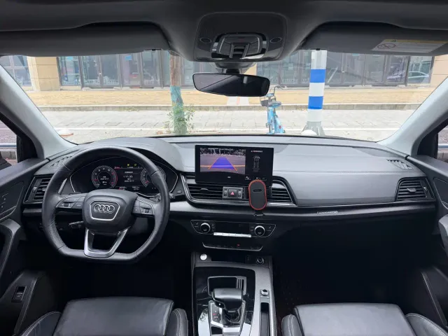 Audi Q5L — Фото автомобиля 4