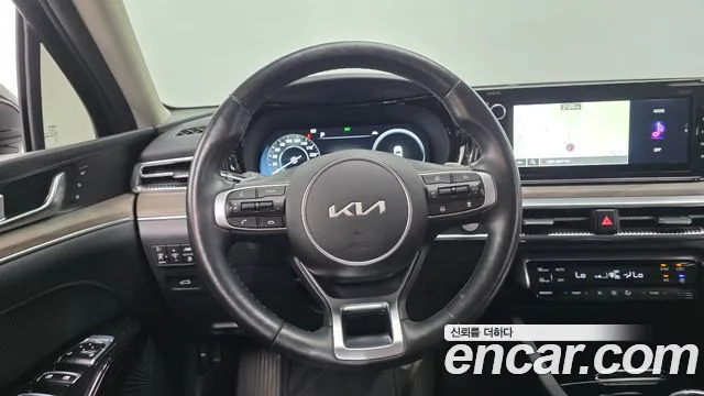 Kia K5 Generation 3 — Фото автомобиля 20