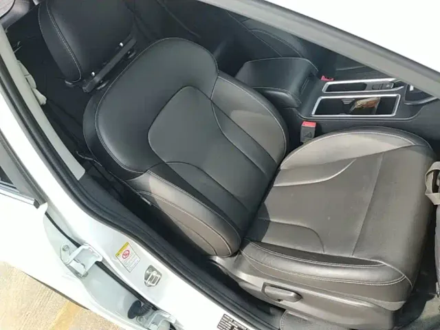 Haval M6 — Фото автомобиля 24