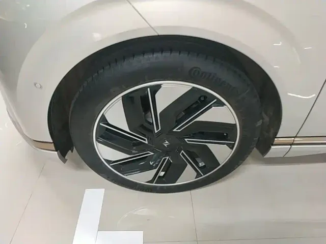 Dongfeng eπ 008 — Фото автомобиля 22