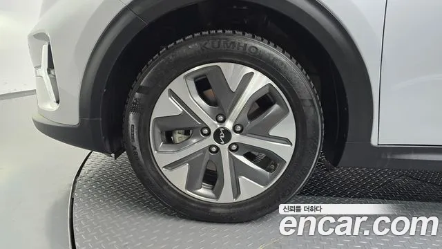 Kia Niro Niro Plus Air — Фото автомобиля 21