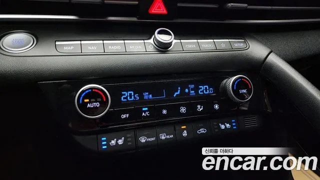 Hyundai AVANTE Avante (CN7) — Фото автомобиля 17