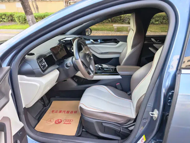 BYD Qin PLUS — Фото автомобиля 9