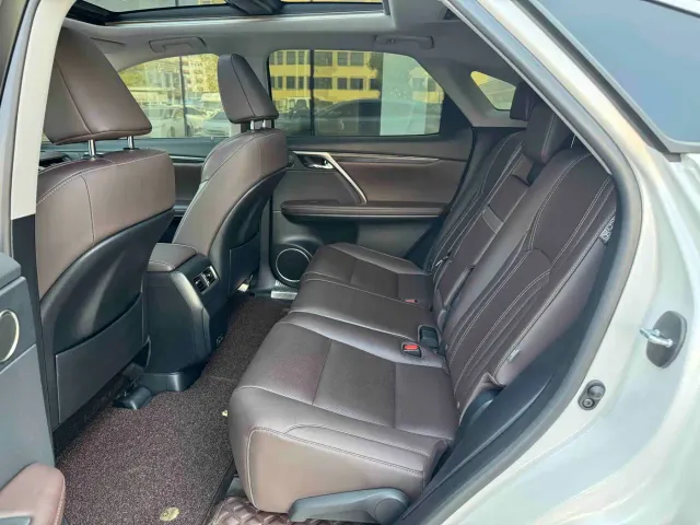 Lexus RX — Фото автомобиля 7