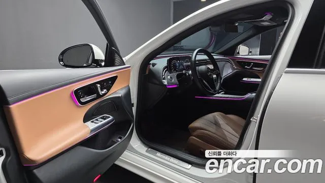 Mercedes-Benz E-Class — Фото автомобиля 9