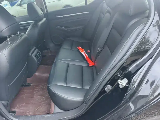 Nissan Teana — Фото автомобиля 16