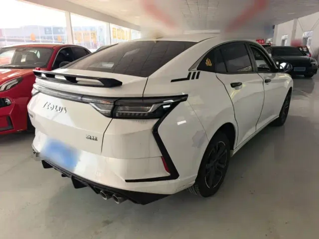 Dongfeng Yixuan — Фото автомобиля 6