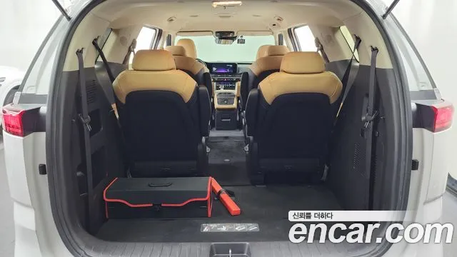 Kia Canival Carnival 4 поколение 9 мест Prestige — Фото автомобиля 19