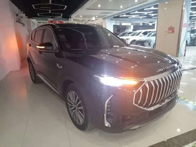 Jetour X70 Plus — Фото автомобиля 3