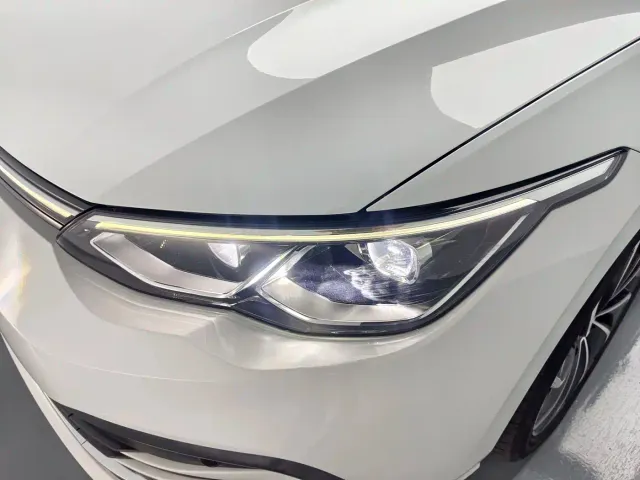 Volkswagen Golf — Фото автомобиля 10
