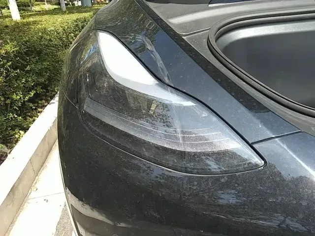 Tesla Model Y — Фото автомобиля 7