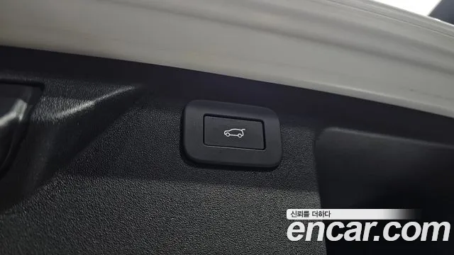 Land Rover Discovery Sport Generation 2 — Фото автомобиля 18