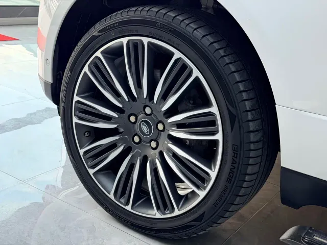 Land Rover Range Rover — Фото автомобиля 23