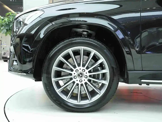 Mercedes-Benz GLE-Class — Фото автомобиля 20