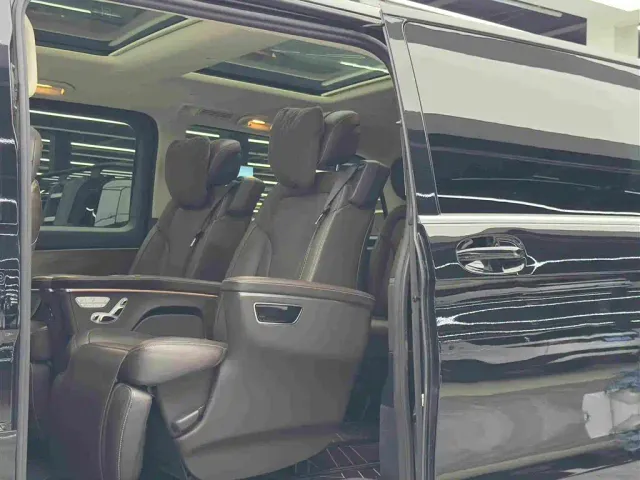 Mercedes-Benz V-Class — Фото автомобиля 9