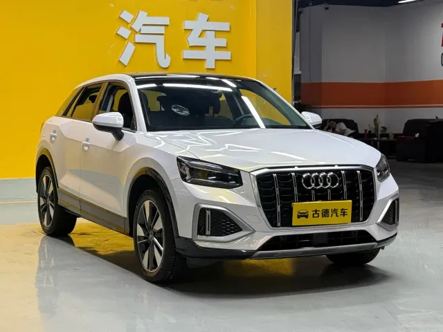 Audi Q2L — Фото автомобиля 3