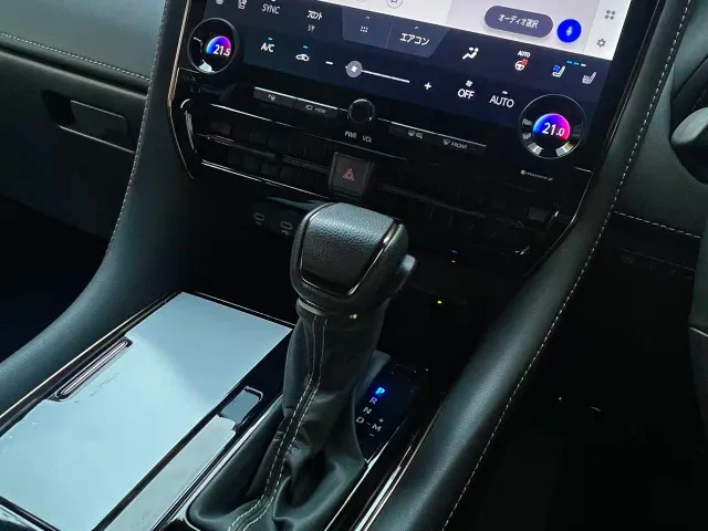 Toyota Alphard — Фото автомобиля 8