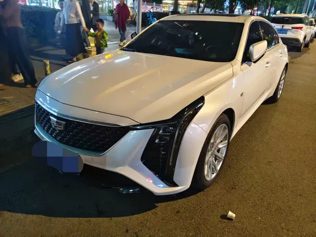 Фотография автомобиля — Cadillac CT5