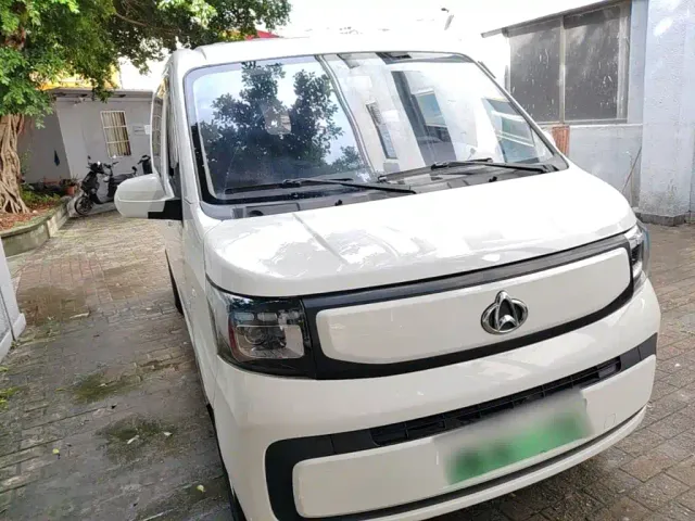 Changan Ruixing EM60 — Фото автомобиля 3