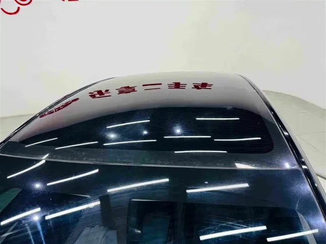 Tesla Model Y — Фото автомобиля 11