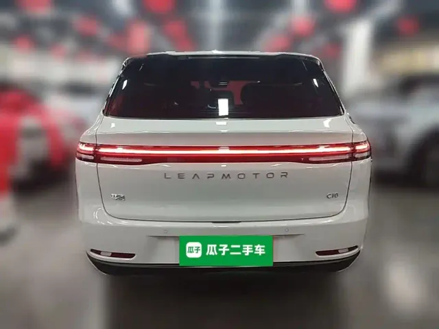 Leapmotor C10 — Фото автомобиля 7