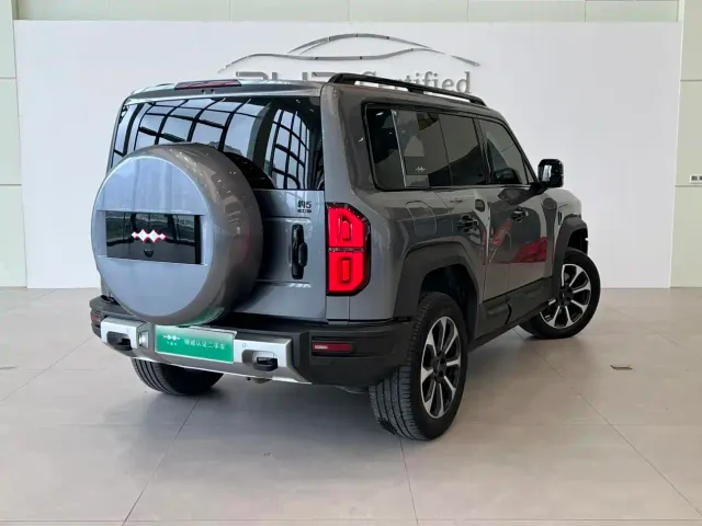BYD FangChengBao Leopard 5 — Фото автомобиля 5