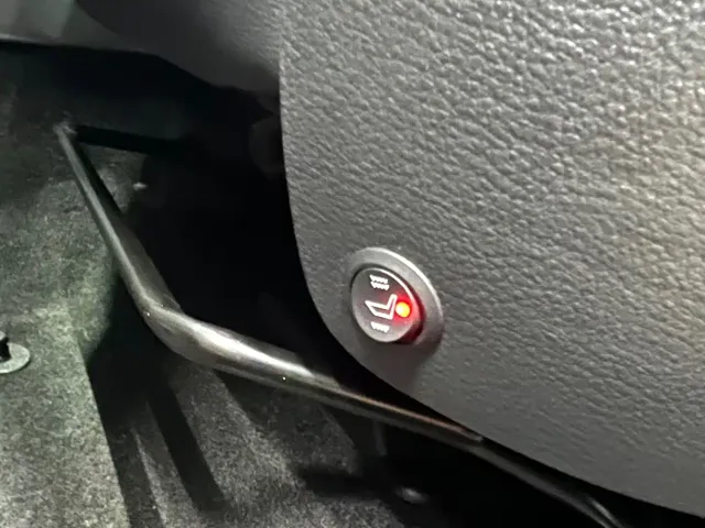 Mazda Axela — Фото автомобиля 15