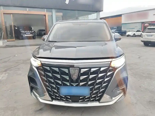 Roewe iMAX8 — Фото автомобиля 2