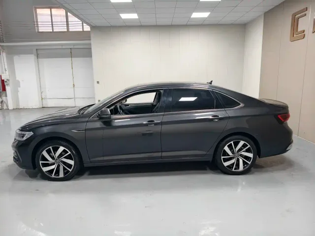 Volkswagen Sagitar 2024 300TSI DSG Excellence Edition — Фото автомобиля 8