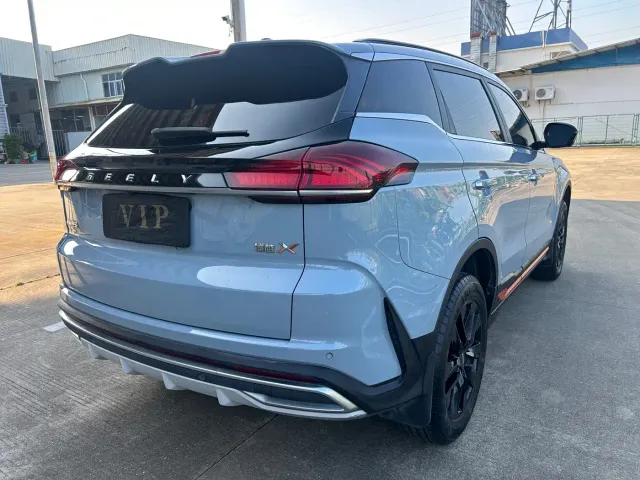 Geely Boyue — Фото автомобиля 6