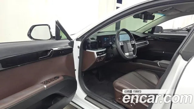 Hyundai Grandeur GN7 — Фото автомобиля 10
