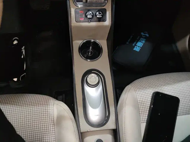 Wuling Hongguang Mini EV — Фото автомобиля 13