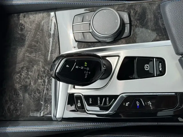 BMW 6 Series Gran Turismo — Фото автомобиля 28