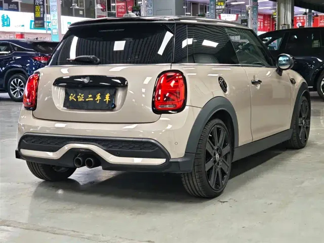 MINI Hatch — Фото автомобиля 5