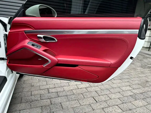 Porsche 718 — Фото автомобиля 15