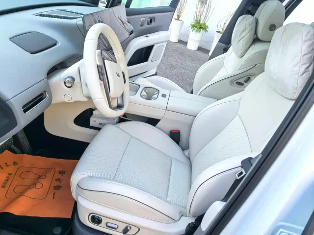 Li Auto i6 — Фото автомобиля 9