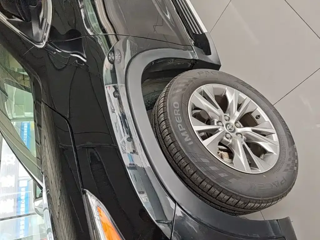 Toyota Highlander 2021 2.0T AWD Elite 7-Seater — Фото автомобиля 24