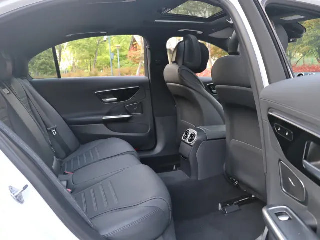 Mercedes-Benz C-Class — Фото автомобиля 17