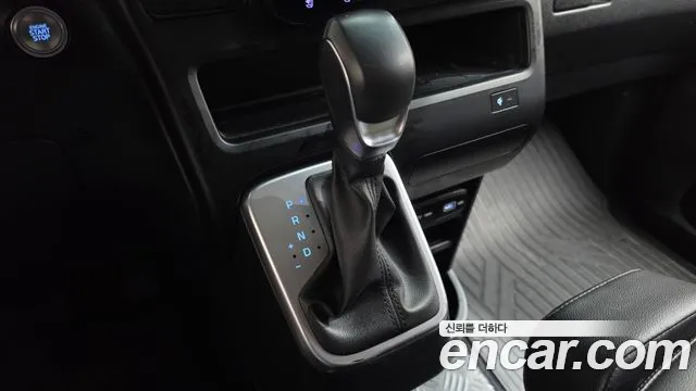 Hyundai Staria — Фото автомобиля 12