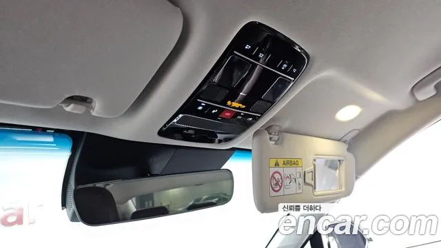 Hyundai Grandeur Grandeur (GN7) 2.5 Бензин 2WD — Фото автомобиля 26