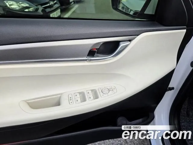 Hyundai Grandeur (New) Hybrid — Фото автомобиля 17