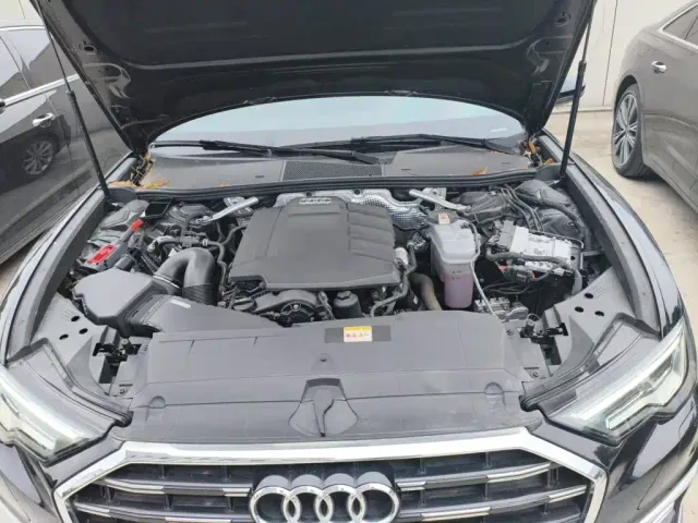 Audi A6L — Фото автомобиля 10