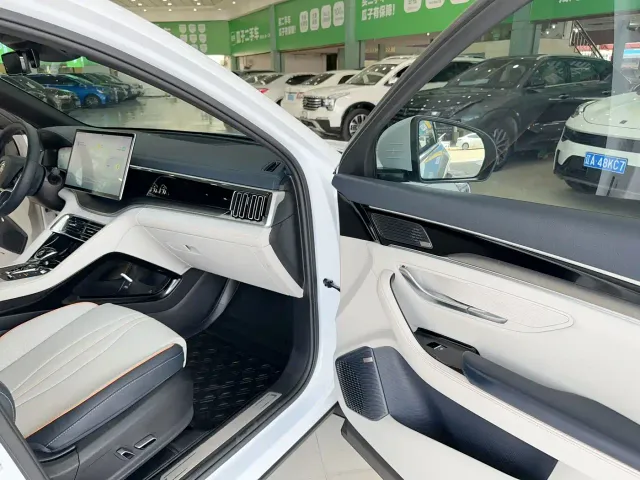 BYD Song PLUS — Фото автомобиля 20