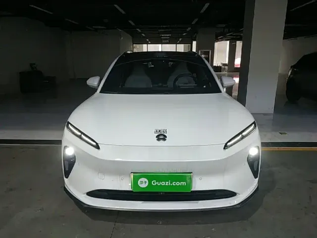 Nio ET5 Touring — Фото автомобиля 2