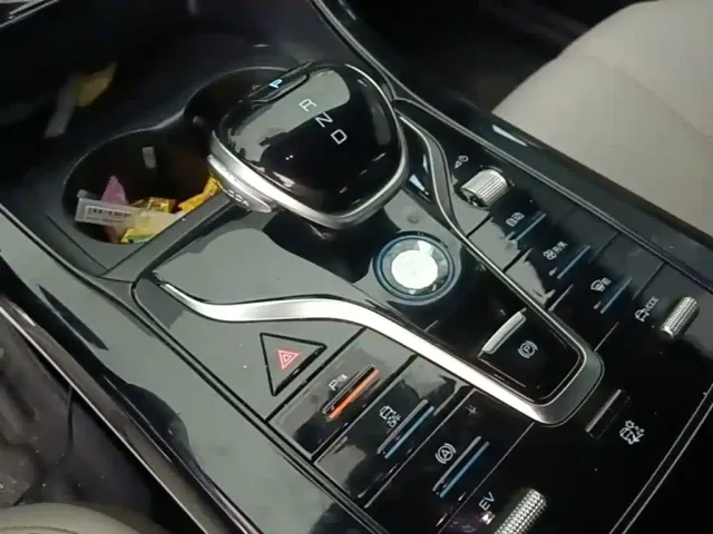 BYD Qin PLUS — Фото автомобиля 13