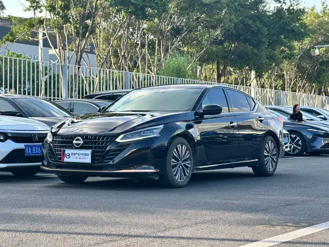 Фотография автомобиля — Nissan Teana