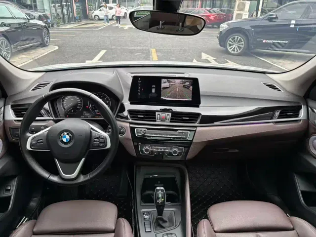 BMW X1 — Фото автомобиля 6