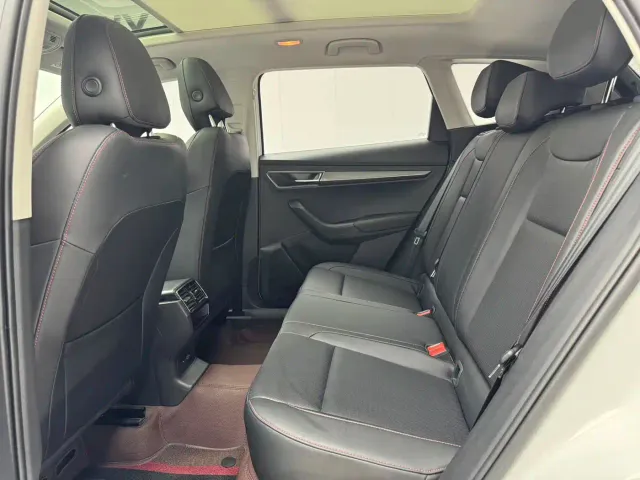 Skoda Karoq — Фото автомобиля 8
